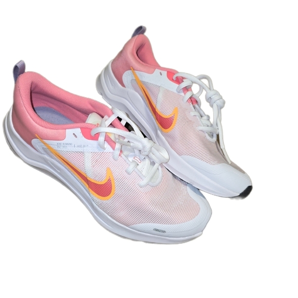 Nike Downshifter 12 Road Running Unisex  Sneakers 6.5Y/8W - NWOB - Picture 1 of 9